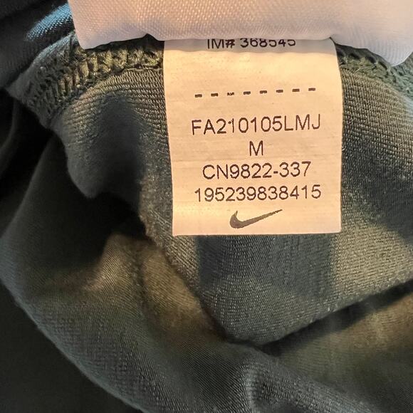 Nike Men's Medium/Small T-Shirt Ultra Soft - Picture 8 of 8